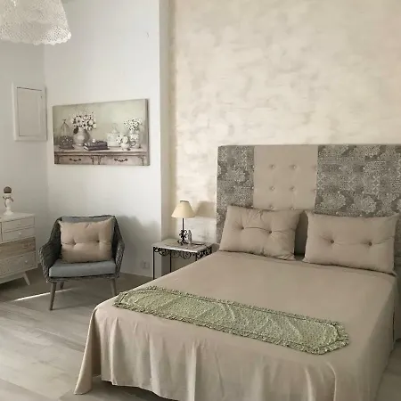 Casa Rosmini 1 פורטו צ'זראו